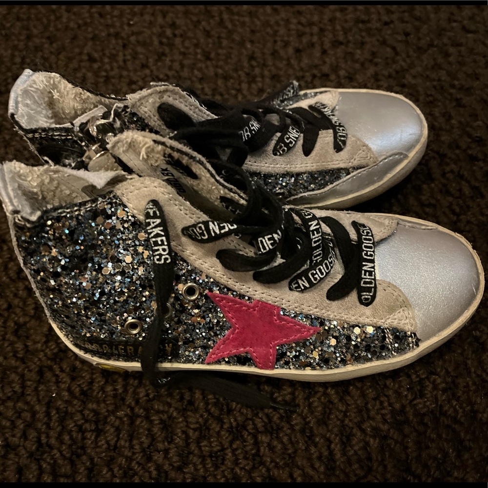 LIL GIRLS GGDB HIGHTOP SNEAKS in size 28 or a Size 11